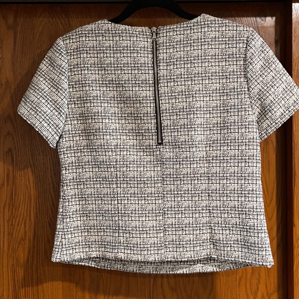 Express Top - Picture 3 of 4